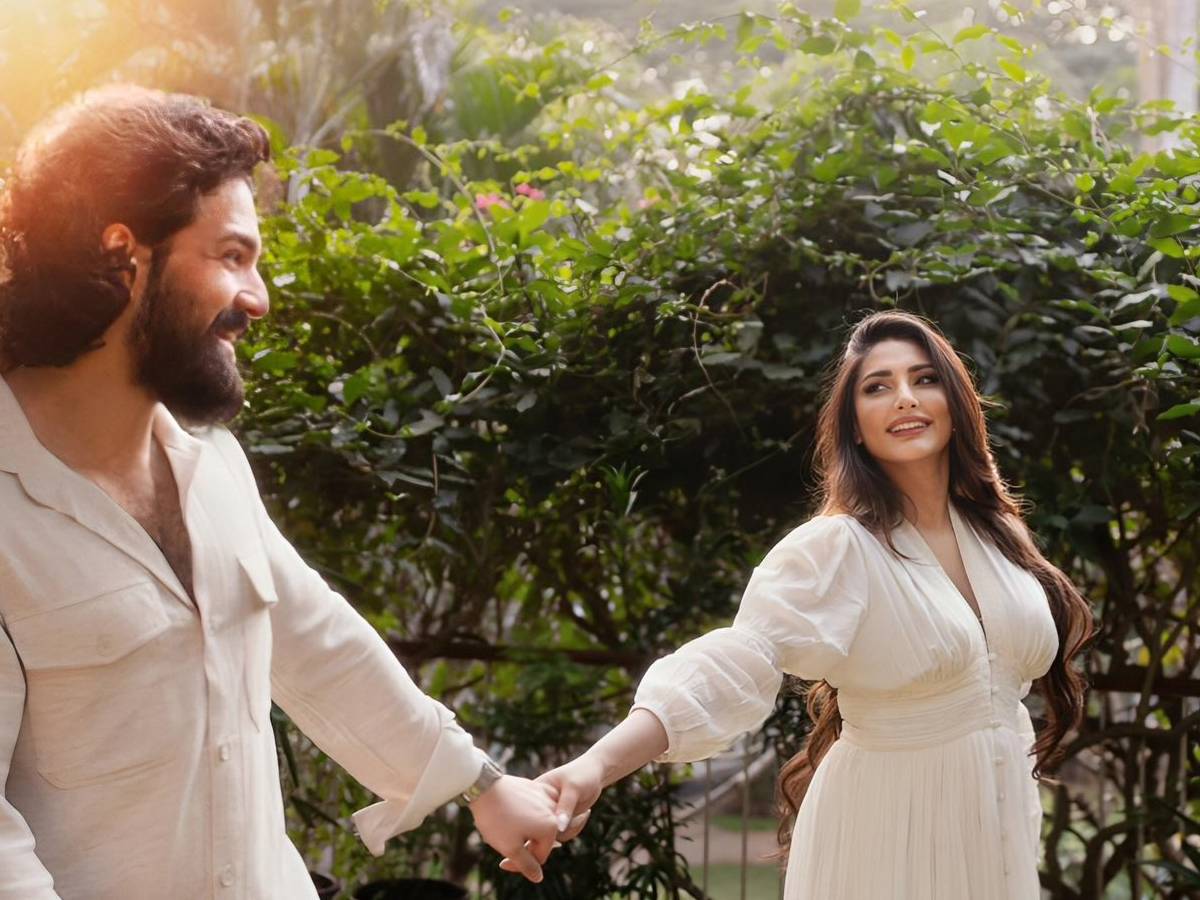 Akhil and Zainab