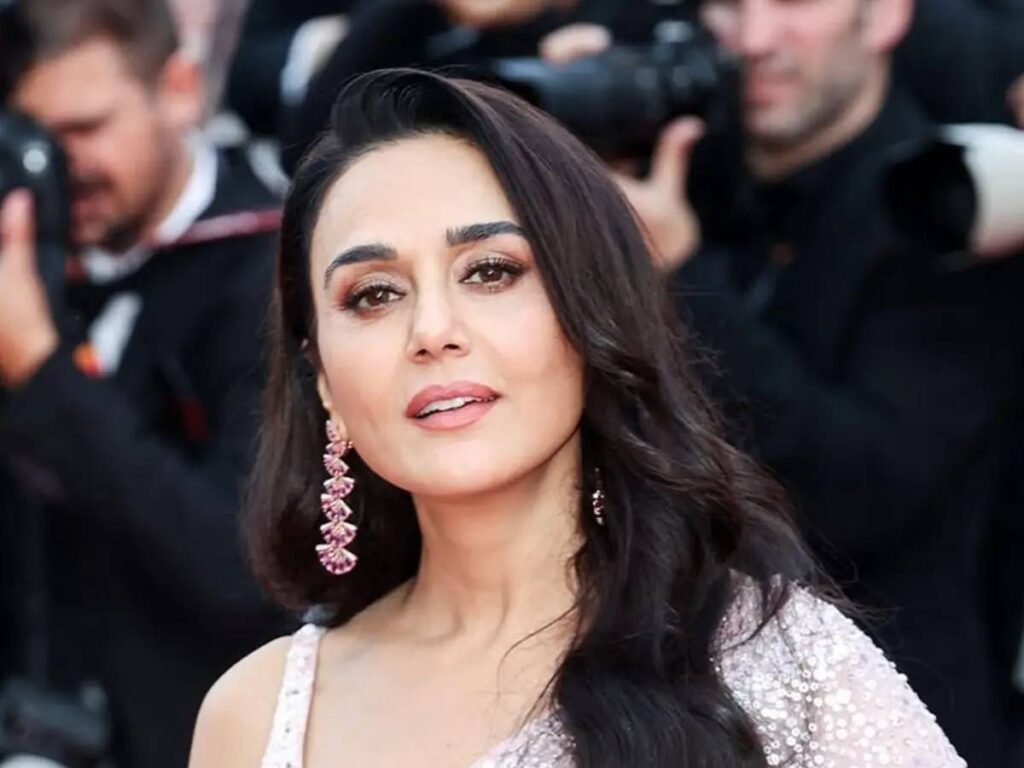Preity Zinta condemns political entry